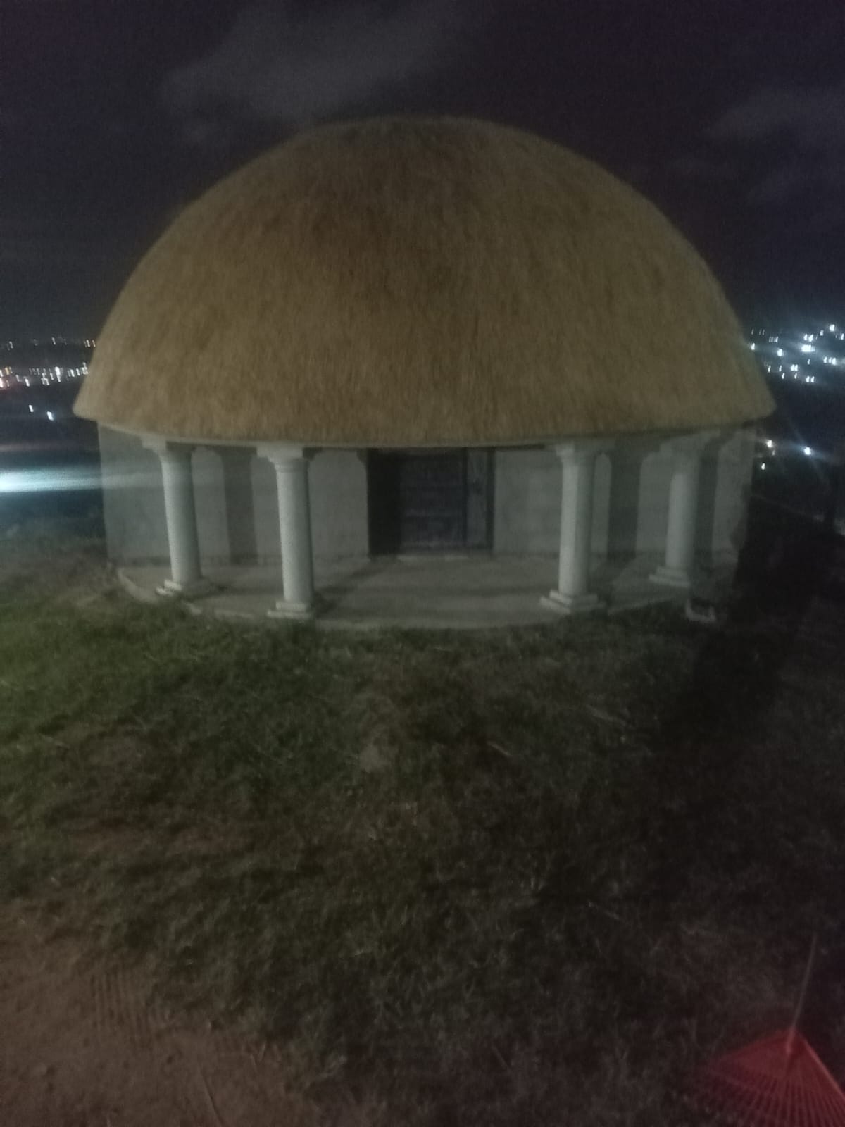 Round thatch roof gazebo
